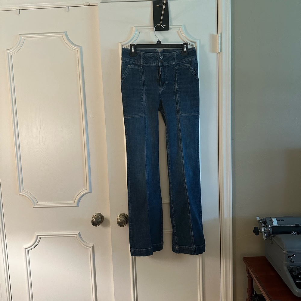 Pilcro Blue Straight Leg Jeans Classic Style